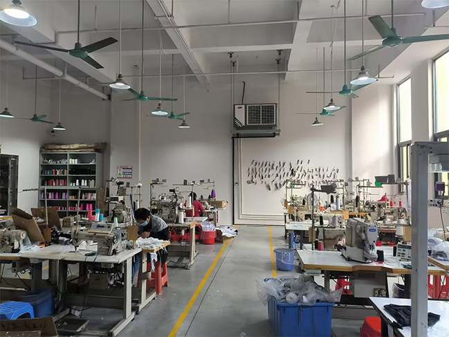 輔料加工(gōng)車(chē)間(jiān)